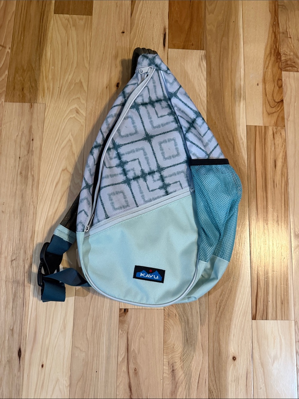 Kavu Mint and Teal Geometric Sling Bag